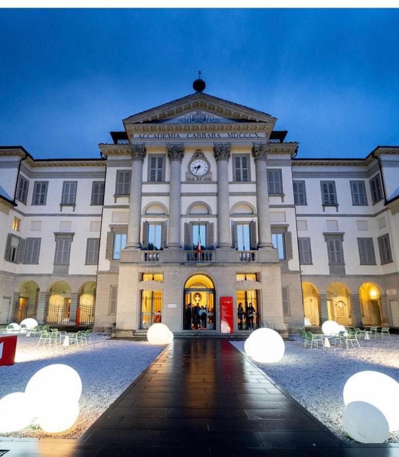 Smart Gold Apartment Luxury Central Bergamo Bagian luar foto
