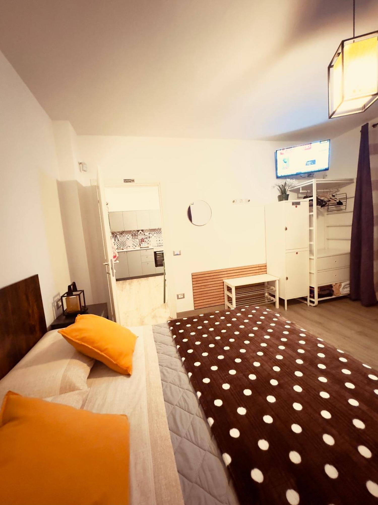 Smart Gold Apartment Luxury Central Bergamo Bagian luar foto
